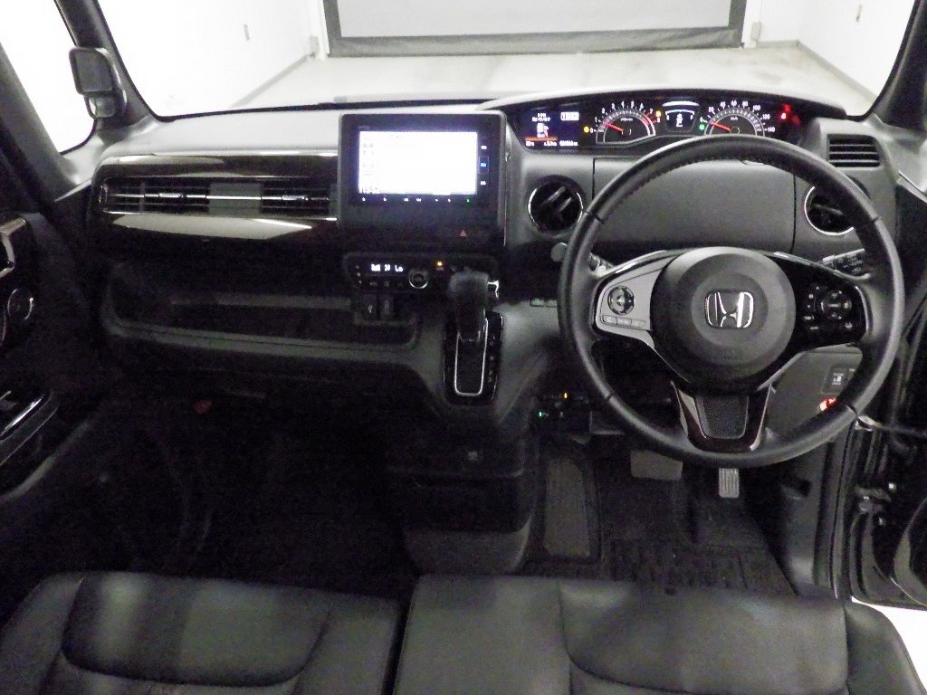 2021 Honda N-BOX 4WD Custom L Turbo auction photo 3