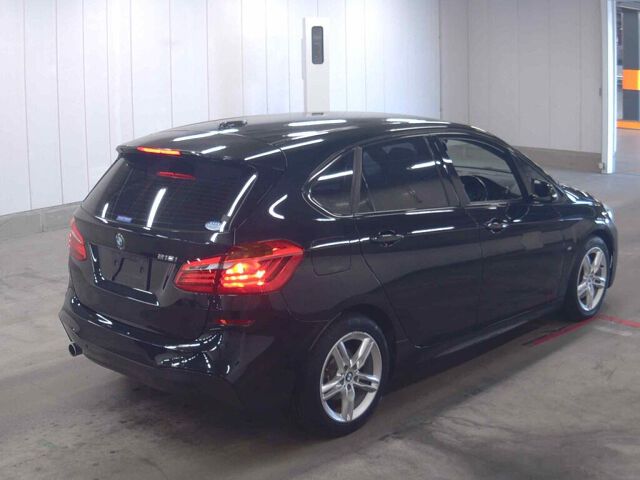 2015 BMW 2 Series 218i Actezza M Sport auction photo 5