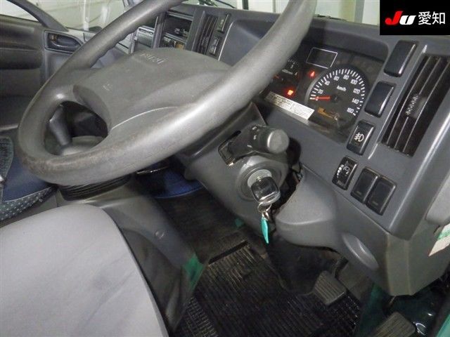 2015 Isuzu エルフ T Aluminum flat auction photo 5