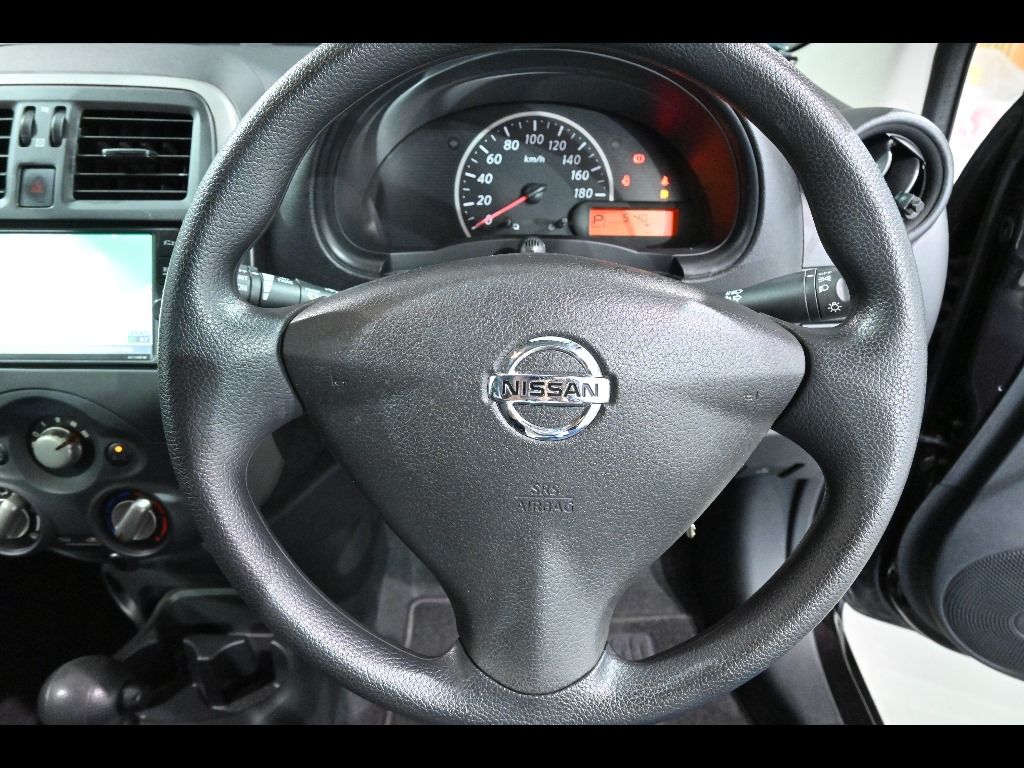 2020 Nissan マーチ 5HB S auction photo 9