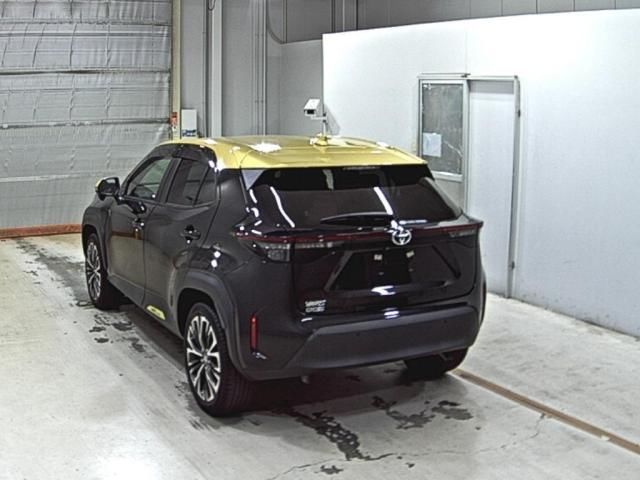 2021 Toyota Yaris Cross Z auction photo 2