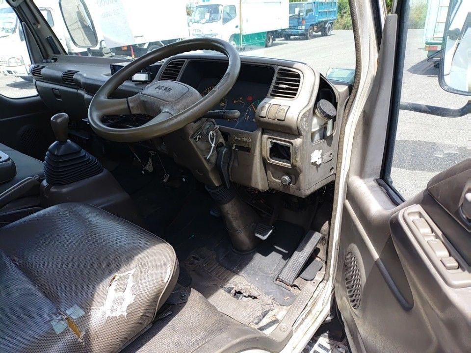 1995 Isuzu Elf auction photo 3