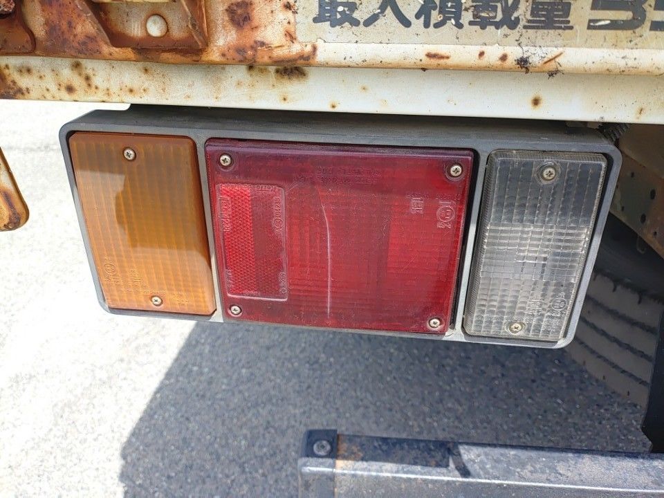 1995 Isuzu Elf auction photo 27
