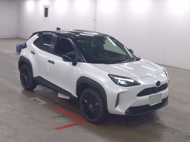 Japan Auction Vehicles 8 2026 Toyota Yaris Cross HV Zウルバーノ auction photo
