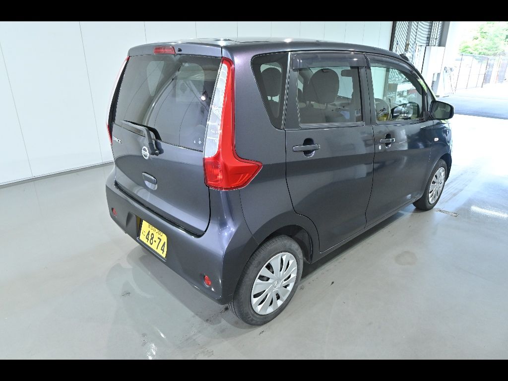 2014 Nissan Dayz J auction photo 2