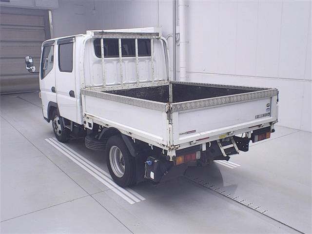 2018 Mitsubishi Fuso Canter Double cab 2t auction photo 2