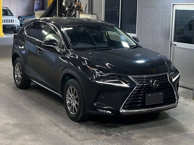 2021 Lexus NX NX300 auction photo 4