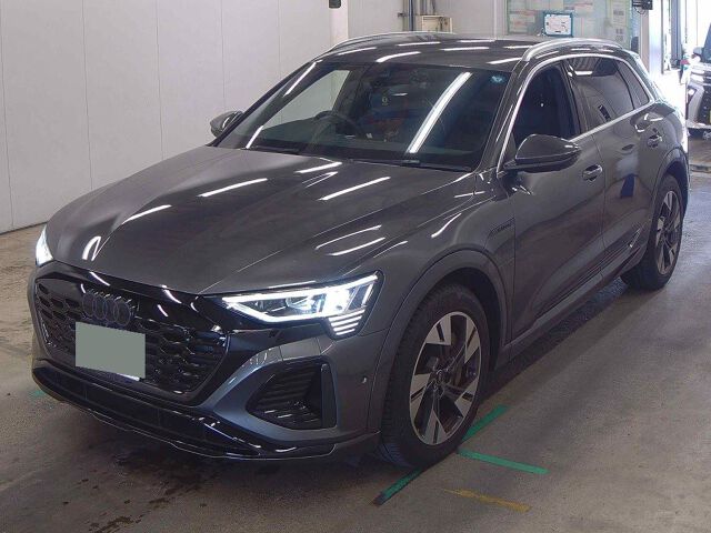 2023 Audi Q8eトロン 55クワトロSライン 4WD auction photo 4