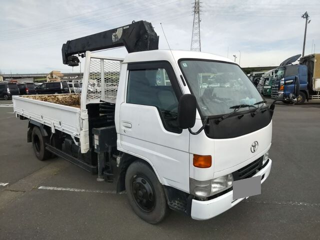 Japan Auction Vehicles 8 1998 Toyota Dyna crane auction photo