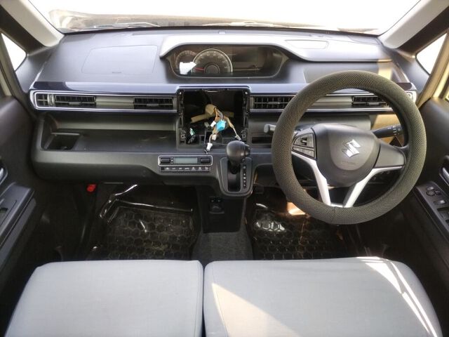 2020 Suzuki Wagon R 25TH HV FX Limited auction photo 3