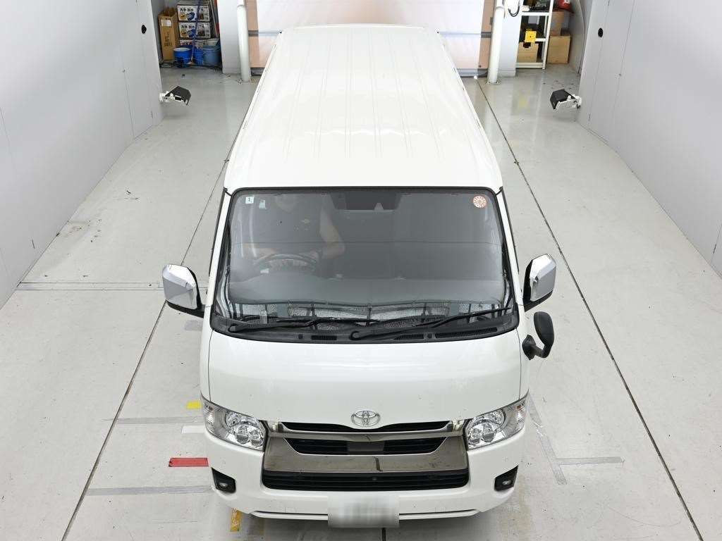 2024 Toyota Hiace Super GL Dark Ply 4WD auction photo 7