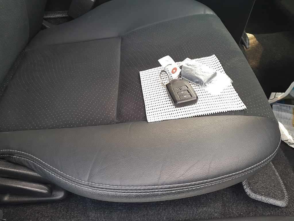 2024 Toyota Hiace Super GL Dark Ply 4WD auction photo 10