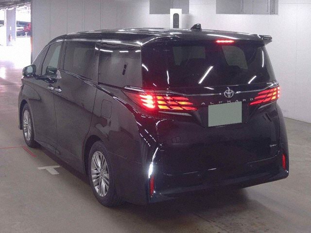 2026 Toyota Alphard Z auction photo 2