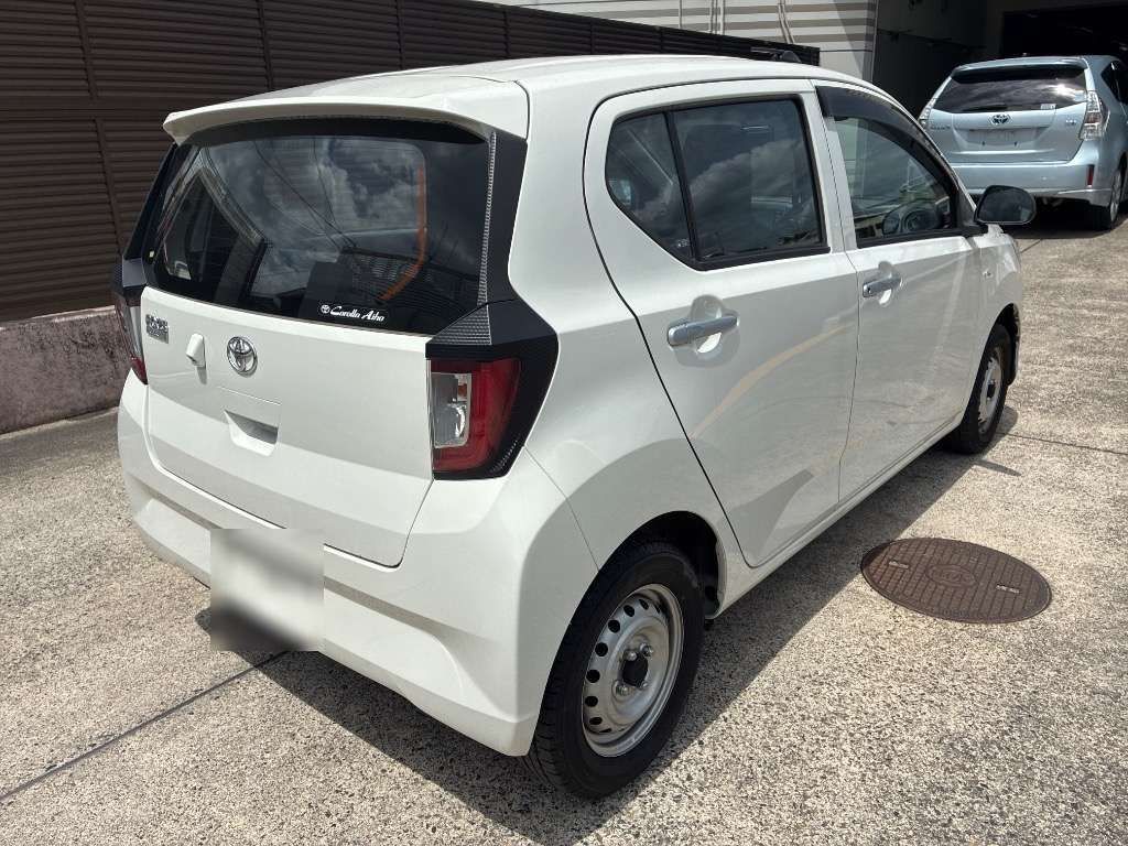 2021 Toyota Pixis Epoch B auction photo 2
