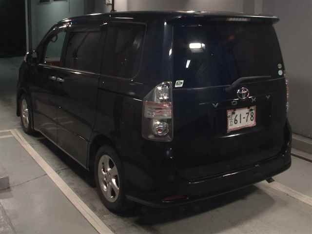 2009 Toyota Voxy 4WD Z auction photo 2