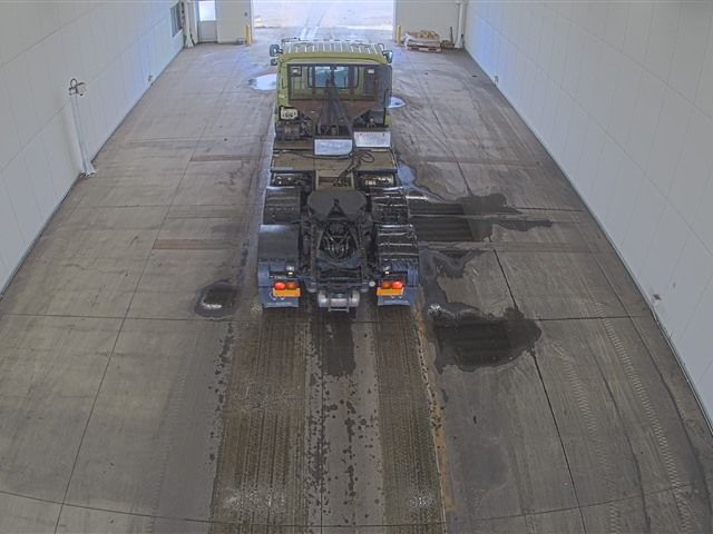 2011 Isuzu Giga トラクター auction photo 3