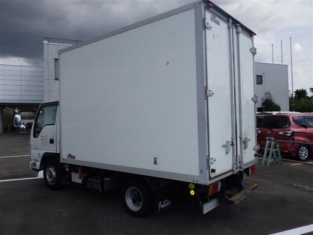 2009 Isuzu Elf パネルバン auction photo 2