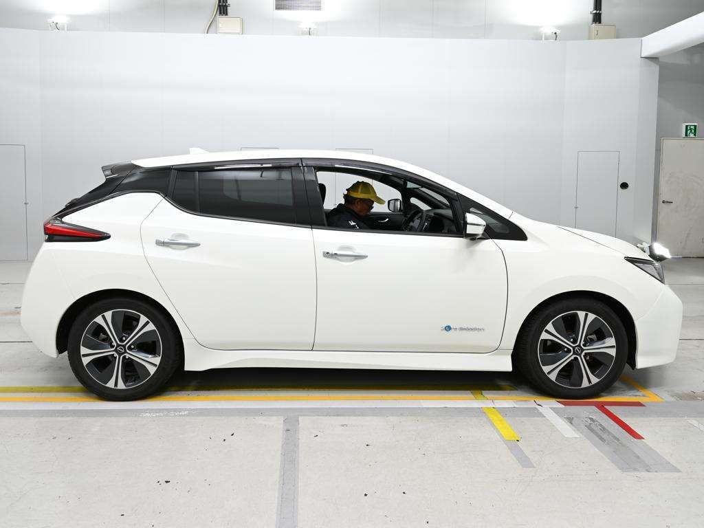 2022 Nissan Leaf X V Selection auction photo 3