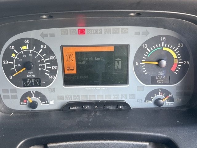2003 Mercedes-Benz トラクター auction photo 6