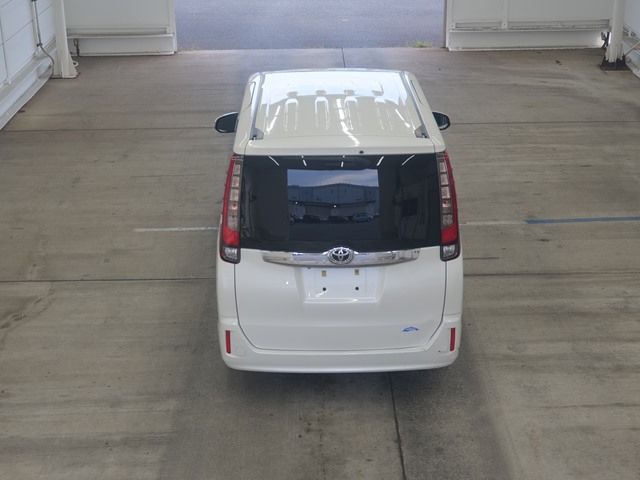 2015 Toyota Noah ワゴン X auction photo 3