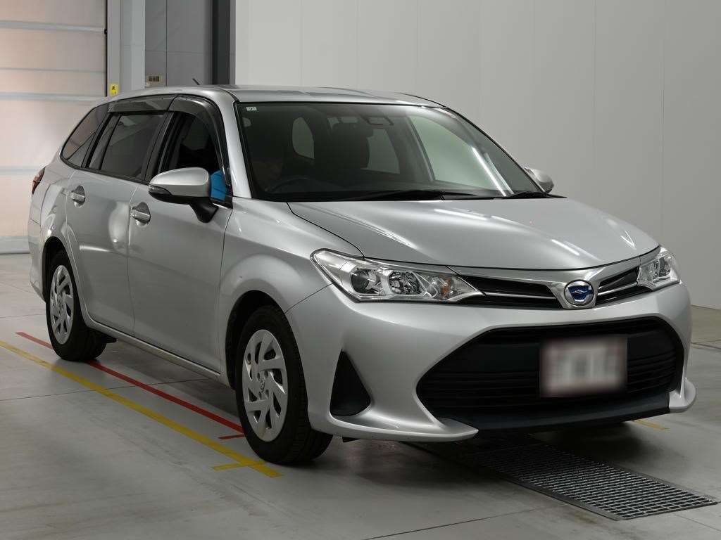 2021 Toyota Corolla Fielder ハイブリッド EX auction photo 5