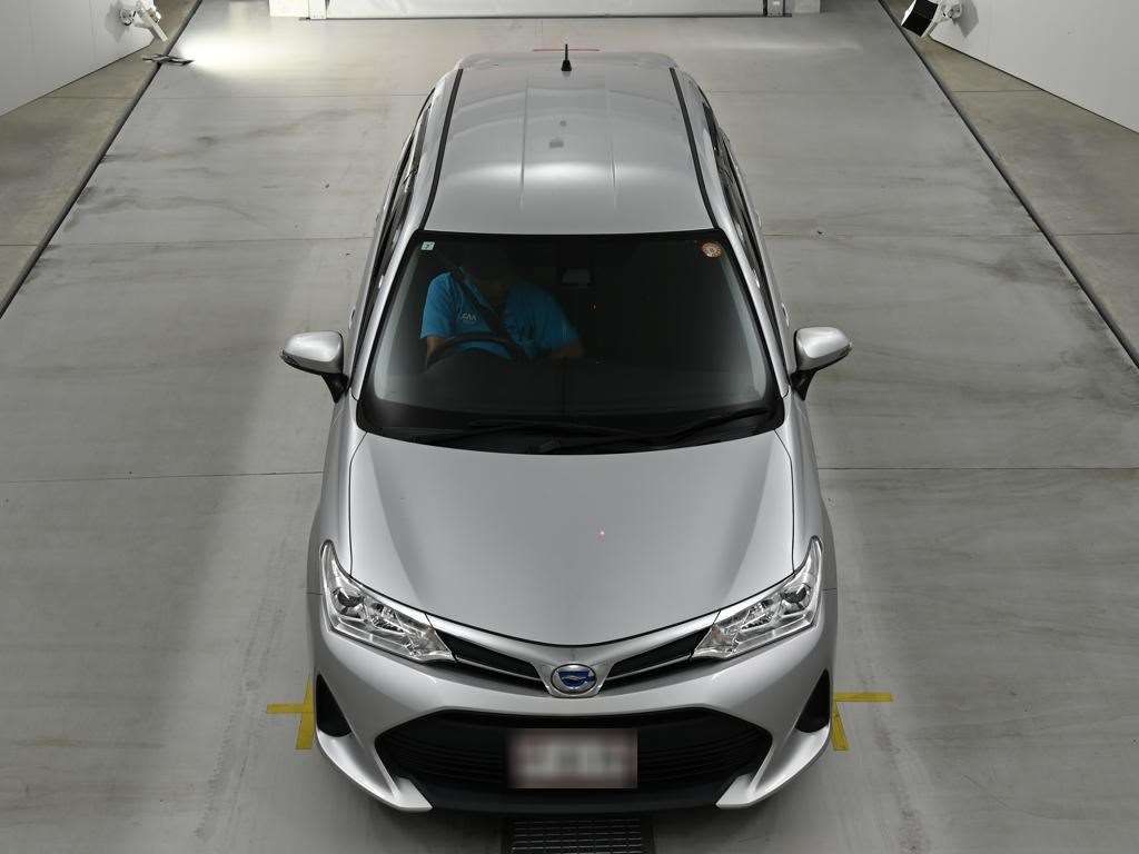 2021 Toyota Corolla Fielder ハイブリッド EX auction photo 7