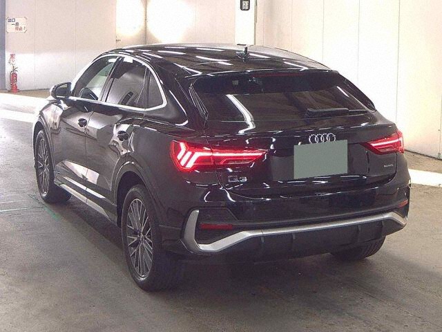 2021 Audi Q3 Sportback 35TDI QトロSライン 4WD auction photo 2