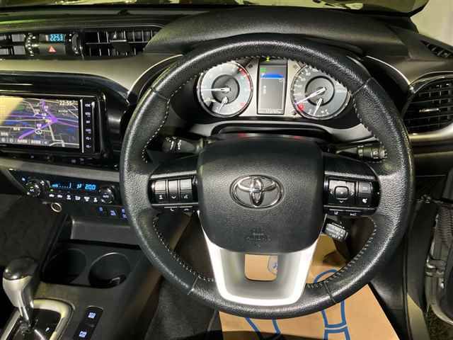 2021 Toyota ハイラックストラック4D 4WD Z 4WD auction photo 3