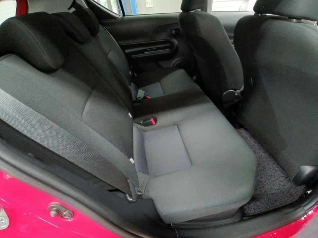 2020 Toyota Aqua S auction photo 12