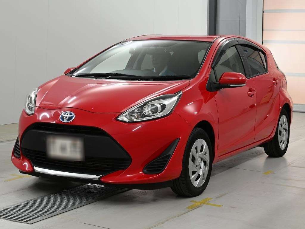 Japan Auction Vehicles 14 2020 Toyota Aqua S auction photo