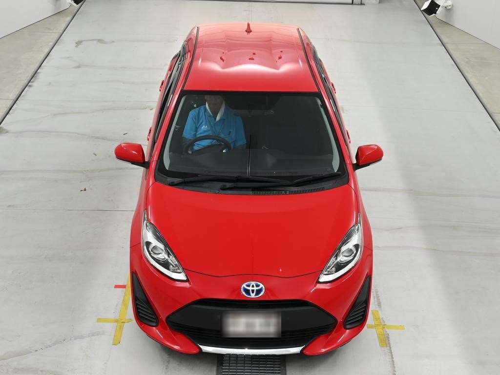 2020 Toyota Aqua S auction photo 7