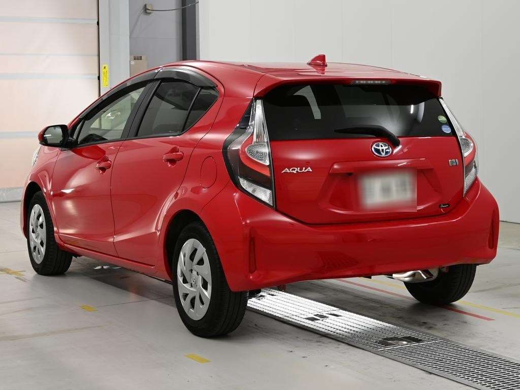 2020 Toyota Aqua S auction photo 6