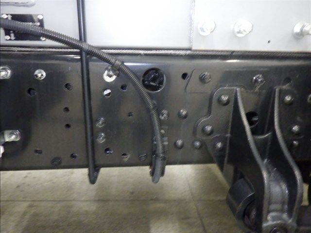 2025 Mitsubishi Fuso Fighter mixer auction photo 4
