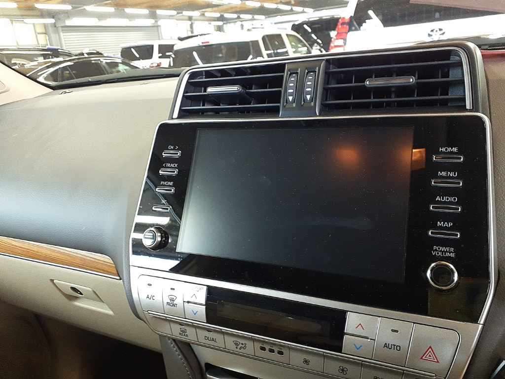 2023 Toyota Land Cruiser Prado TX Lパッケージ 4WD auction photo 12