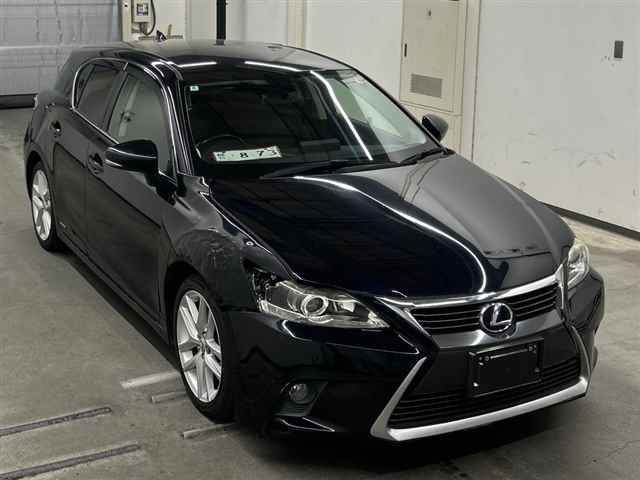 Japan Auction Vehicles 10 2014 Lexus CT CT200hバージョンC auction photo