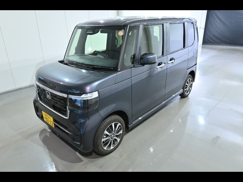 2025 Honda N-BOX 4WD カスタム auction photo 4