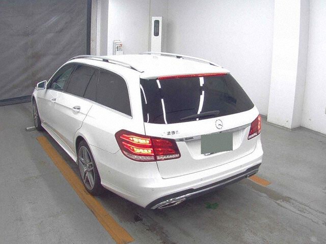 2014 Mercedes-Benz E-Class Station Wagon E250 Avantgarde auction photo 2