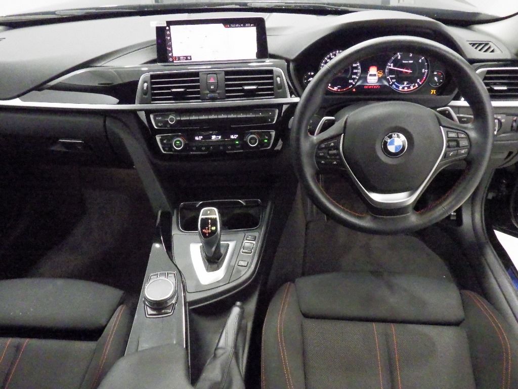 2018 BMW 3 Series 320dスポーツ auction photo 3