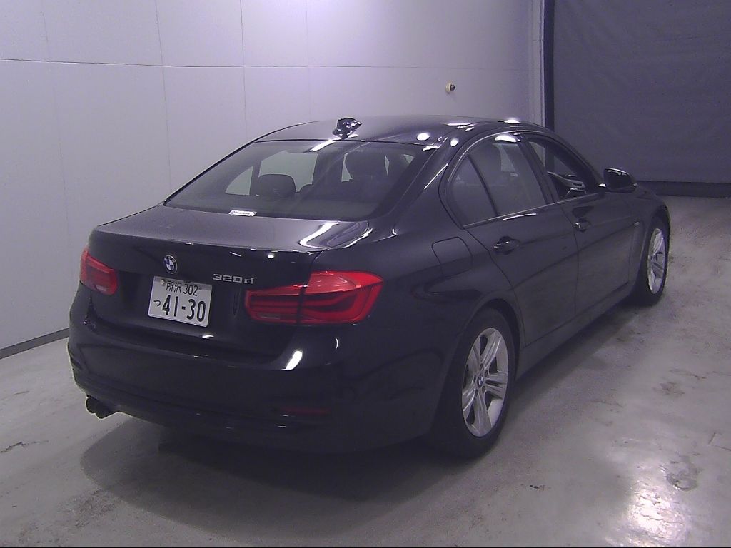 2018 BMW 3 Series 320dスポーツ auction photo 2