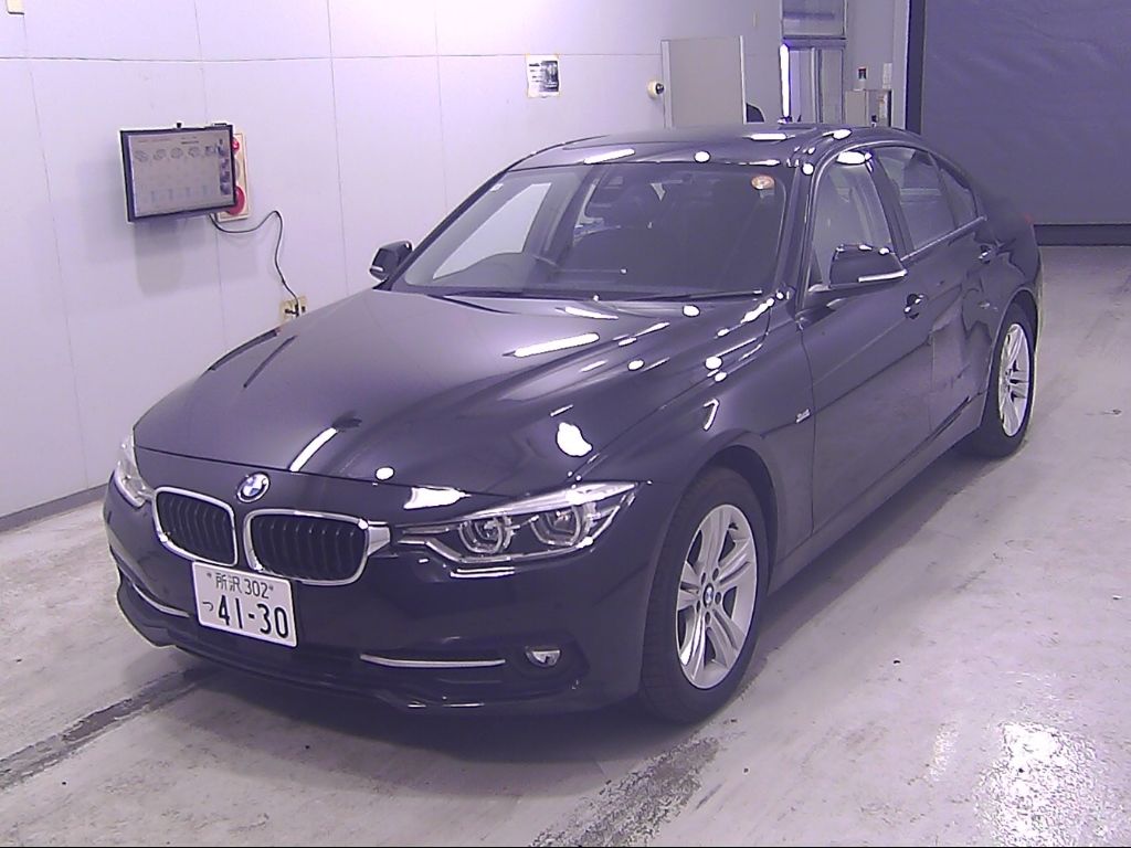 2018 BMW 3 Series 320dスポーツ auction photo 4