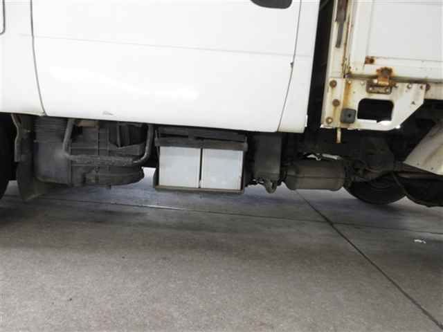 2013 Nissan アトラス Wキャブ 4WD auction photo 8