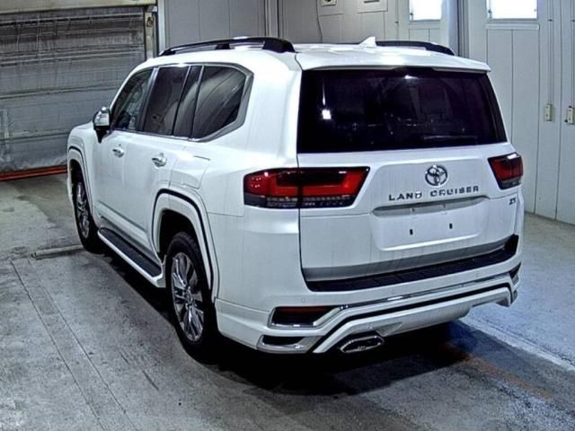 2023 Toyota Land Cruiser ZX 4WD auction photo 2