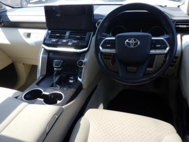 2023 Toyota Land Cruiser ZX 4WD auction photo 3