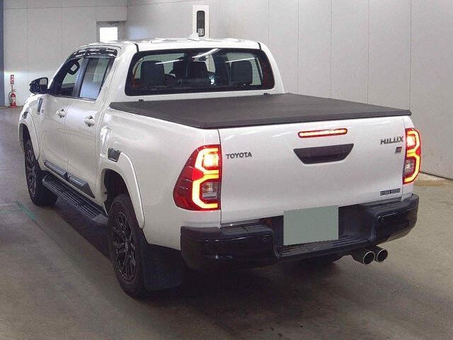2022 Toyota Hilux Z GRスポーツ 4WD auction photo 2