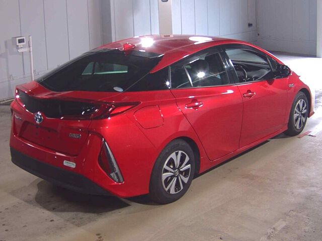 2021 Toyota Prius PHEV A auction photo 5