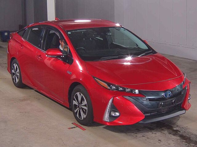 Japan Auction Vehicles 8 2021 Toyota Prius PHEV A auction photo