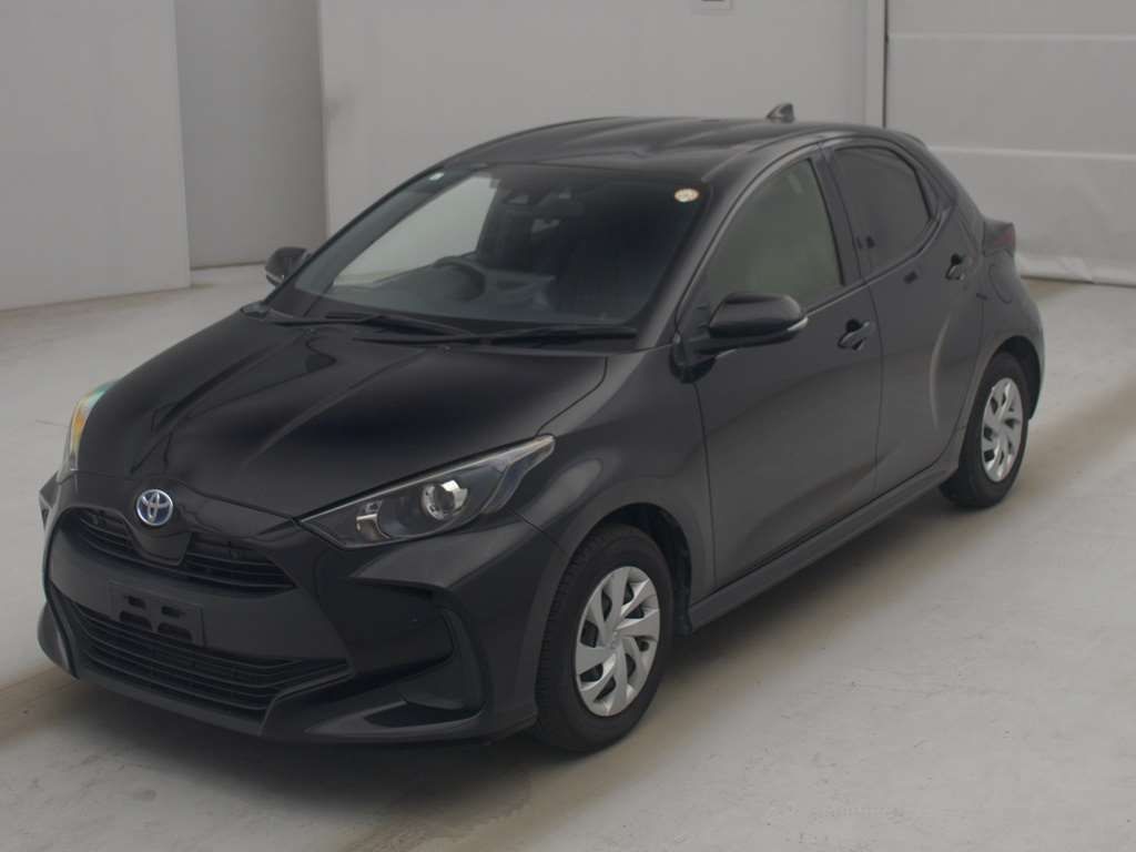 2020 Toyota Yaris Hybrid X Japan auction vehicle