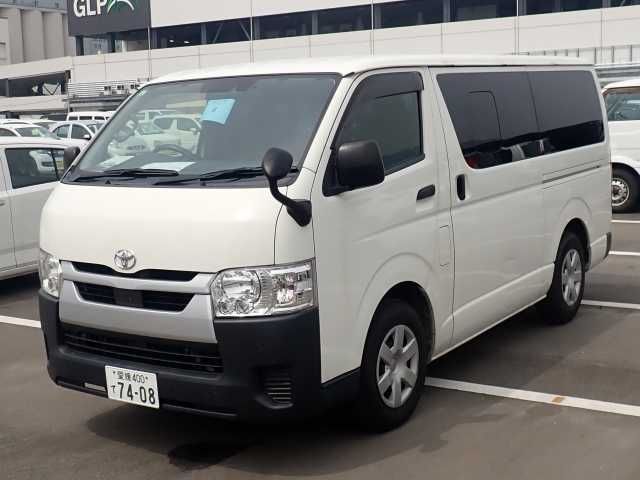 2021 Toyota Hiace DX Japan auction vehicle