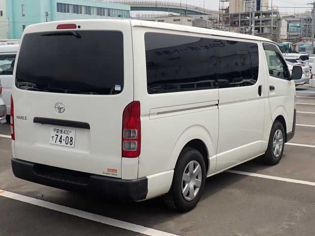 2021 Toyota Hiace DX auction photo 2