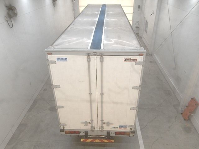 2017 Isuzu Wing auction photo 3